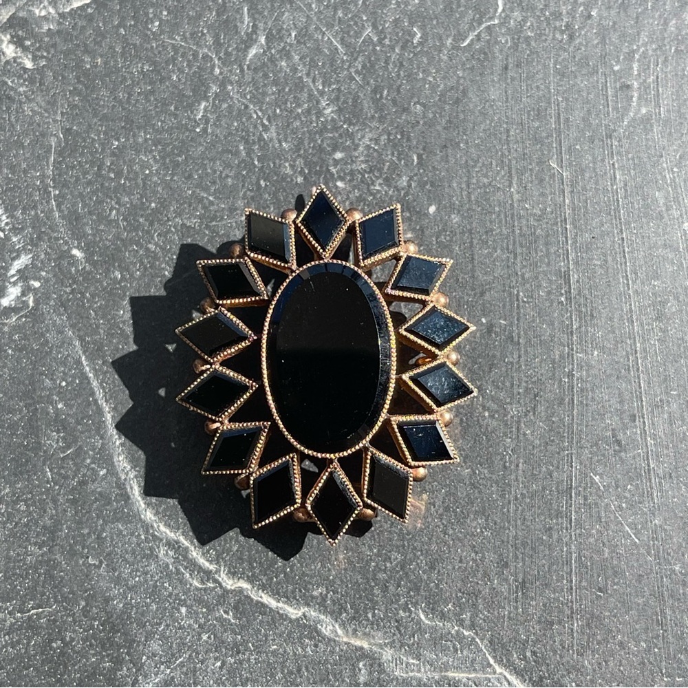 Vintage 14kt. Yellow Gold black onyx handmade pin/ pendant